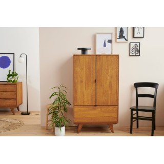 buffet haut en chêne moyen aux poignées en métal noir