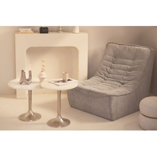 Bout de canapé tulipe en métal argenté et marbre blanc D55 PLAKA - HELLIN