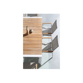 Chaises de jardin empilables en aluminium et accoudoirs en bois (lot de 4) KERVER - HELLIN