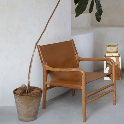 Fauteuil lounge à accoudoirs en bois teck et cuir pleine fleur LIAM - HELLIN