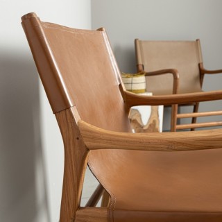 Fauteuil lounge à accoudoirs en bois teck et cuir pleine fleur LIAM - HELLIN