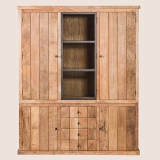 Vaisselier en bois massif recyclé pour une ambiance campagne aux accents indus