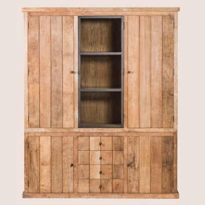 Vaisselier en bois massif recyclé pour une ambiance campagne aux accents indus