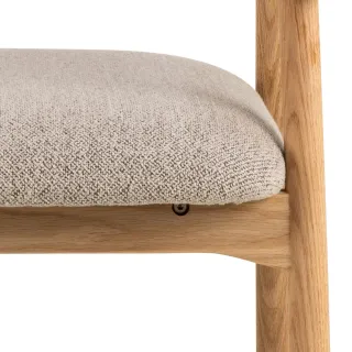 Fauteuil avec accoudoirs en chêne et tissu bouclette beige ELYA - HELLIN