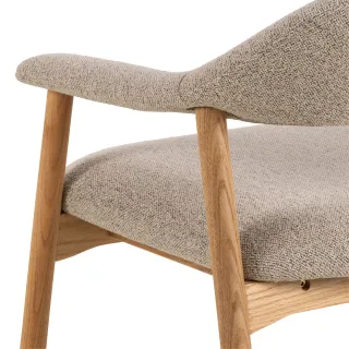 Fauteuil avec accoudoirs en chêne et tissu bouclette beige ELYA - HELLIN