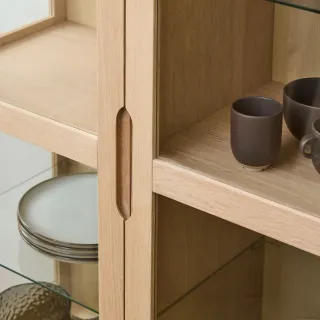 Vitrine 3 portes vitrée en chêne blanchi L140 MARTINE - HELLIN