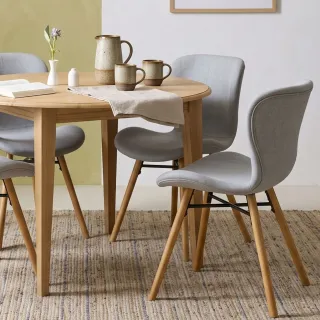Table ronde extensible Victoria avec 4 chaises Matilda - Hellin