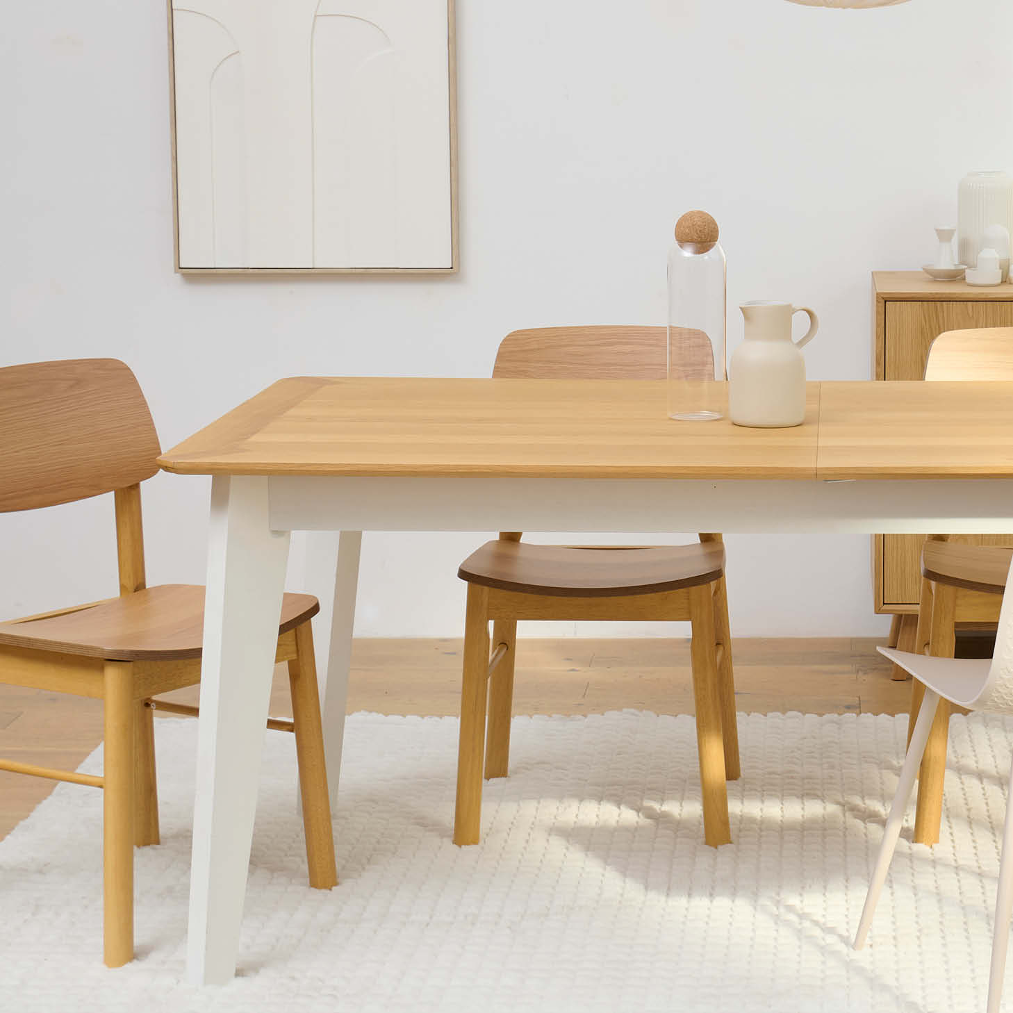 Table scandinave extensible en chêne et pieds blanc Joyce