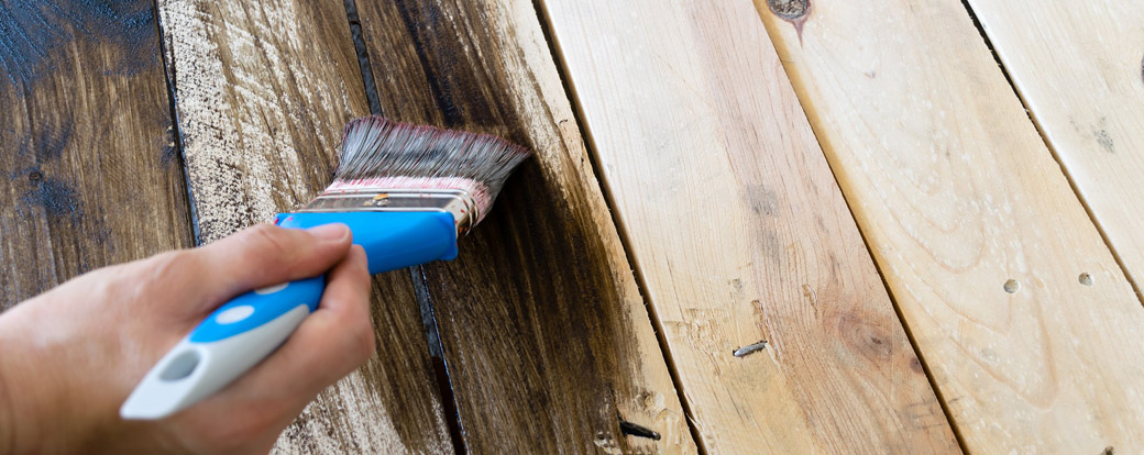 Comment coller du tissu sur du bois: 10 étapes