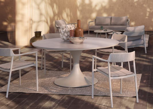 Quel matériau résistant choisir pour une table de jardin ? Notre coup de ❤️